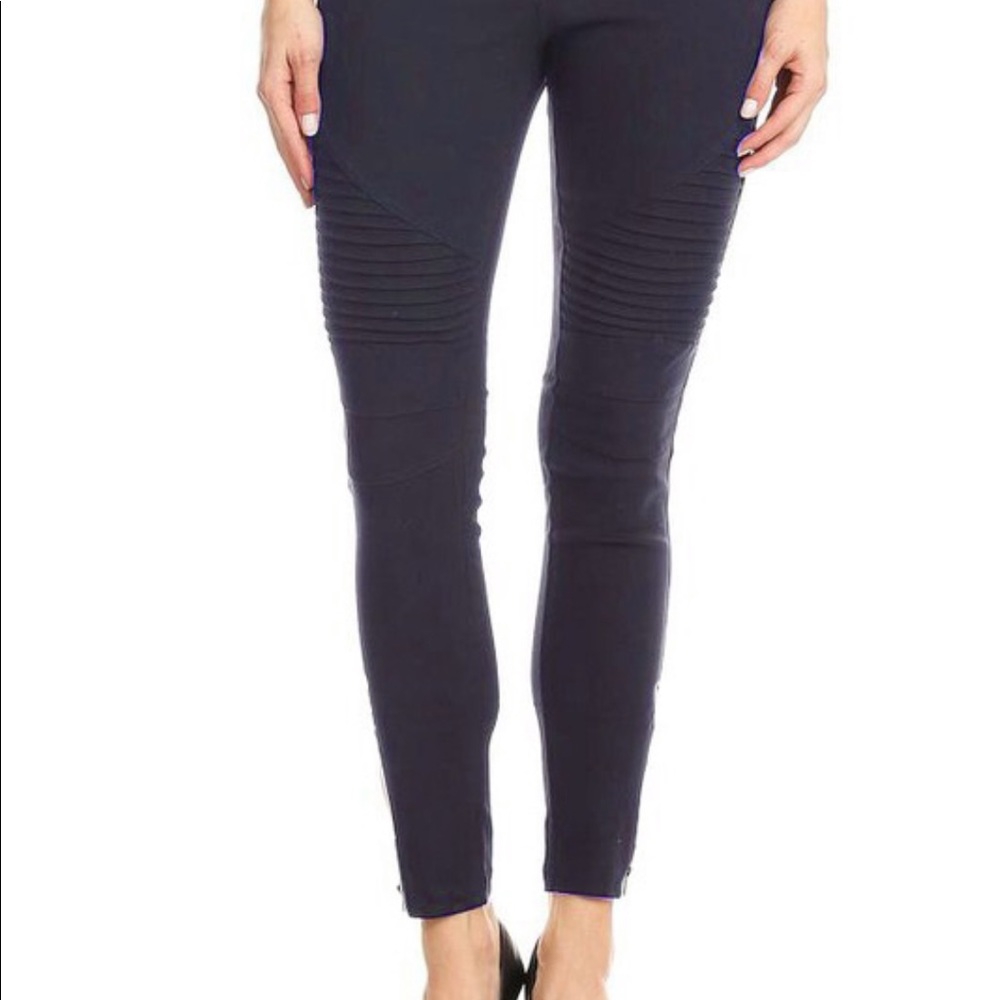 NEW‼️BLACK ANKLE ZIPPER MOTO - Pants - Picture 3 of 3